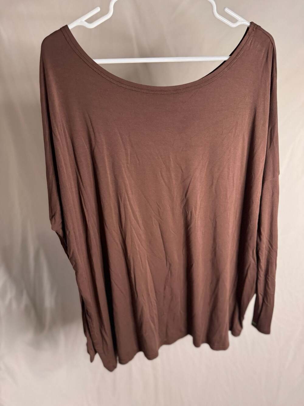 Vici Brown Long Sleeve Scoop Neck Top Size Small